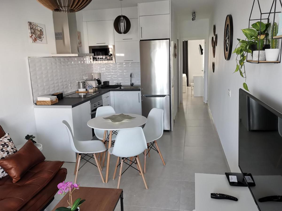 White Suite Deluxe Коста-Тегисе Экстерьер фото